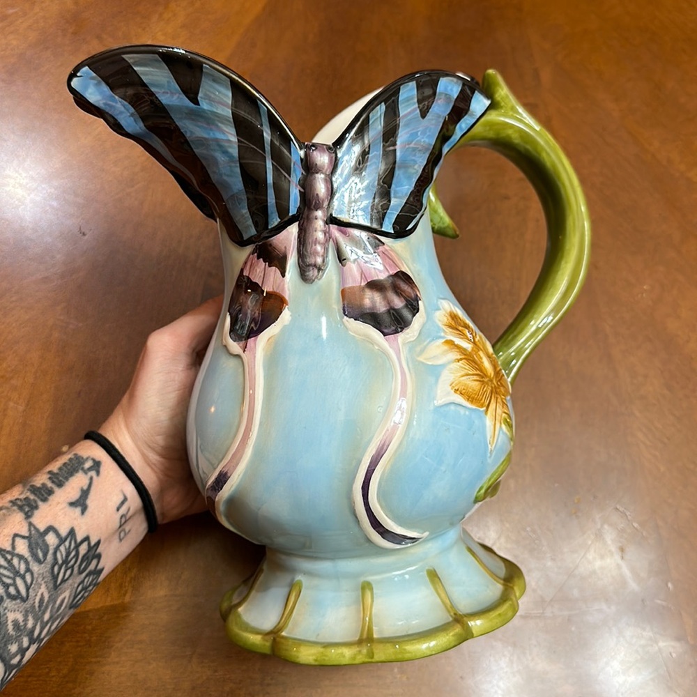 BUTTERFLY GLASS WATER PITCHER